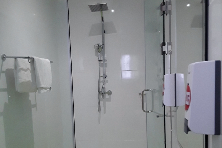 Baca Hotel and Event Centre Washroom